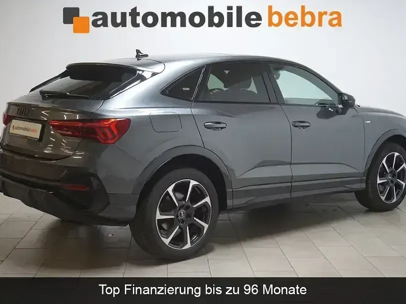 Gebraucht Audi Q3 Sport 150 PS (110 kW) 2024 Daytonagrau SUV