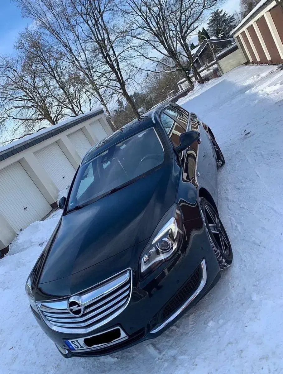Gebraucht Opel Insignia 163 PS (119 kW) 2014 Schwarz Kombi