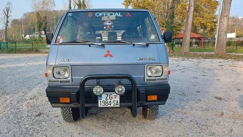 Gebraucht Mitsubishi L300 84 PS (61 kW) 1983 Blau SUV