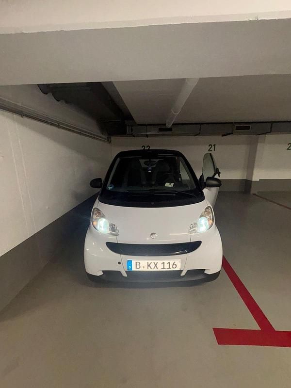 Weiß Gebraucht 2009 Smart ForTwo Cabrio Cabrio | 4.500 € (Guter Preis) - Bild 1/4