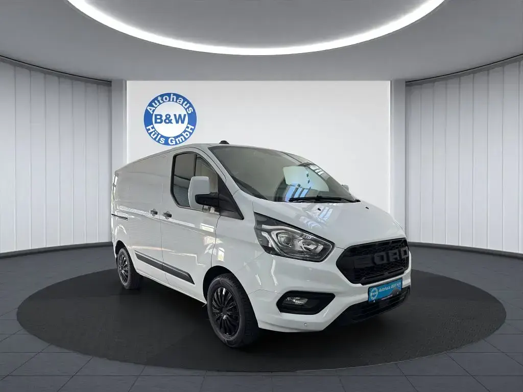 Usata Ford Transit Custom 131 CV (96 kW) 2021 Bianco Monovolume