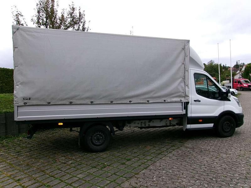 Gebraucht Ford Transit Trend 131 PS (96 kW) 2021 Frostweiß Van / Kleinbus