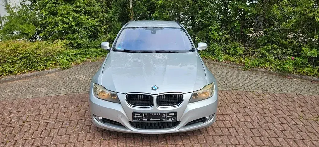 Gebraucht BMW 320 Exclusive 184 PS (135 kW) 2012 Silber Kombi