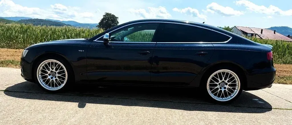 Gebraucht Audi S5 Sportback Sport 333 PS (244 kW) 2011 Blau Kleinwagen