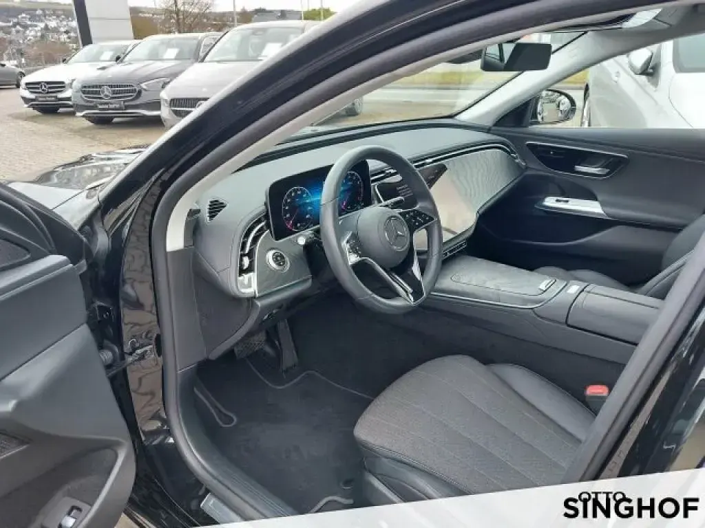 Gebraucht Mercedes 200 Avantgarde 204 PS (150 kW) 2023 lack obsidianschwarz (metallic) Kombi