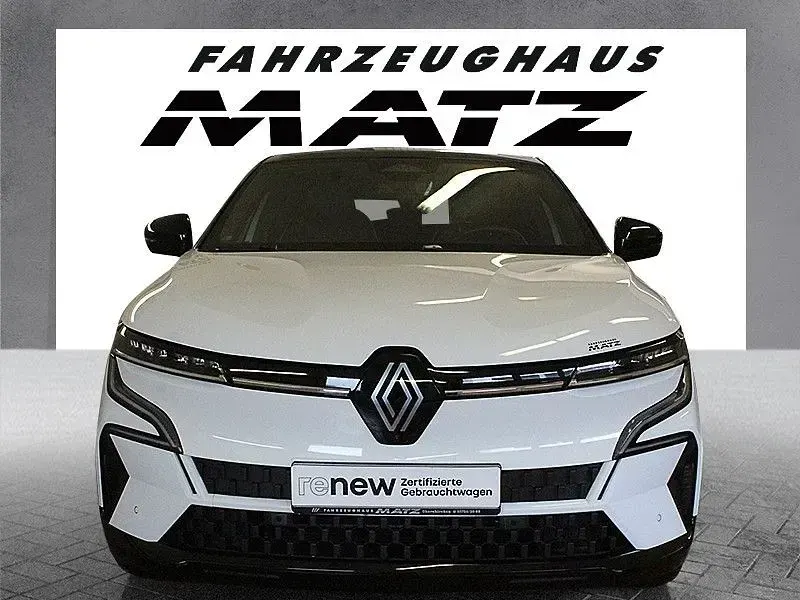 Gebraucht Renault Megane E-Tech Iconic 160 kW (218 PS) 2023 Weiß Limousine