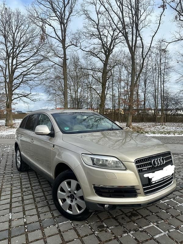 Gold Gebraucht 2009 Audi Q7 SUV | 7.500 € (Fairer Preis) - Bild 1/4