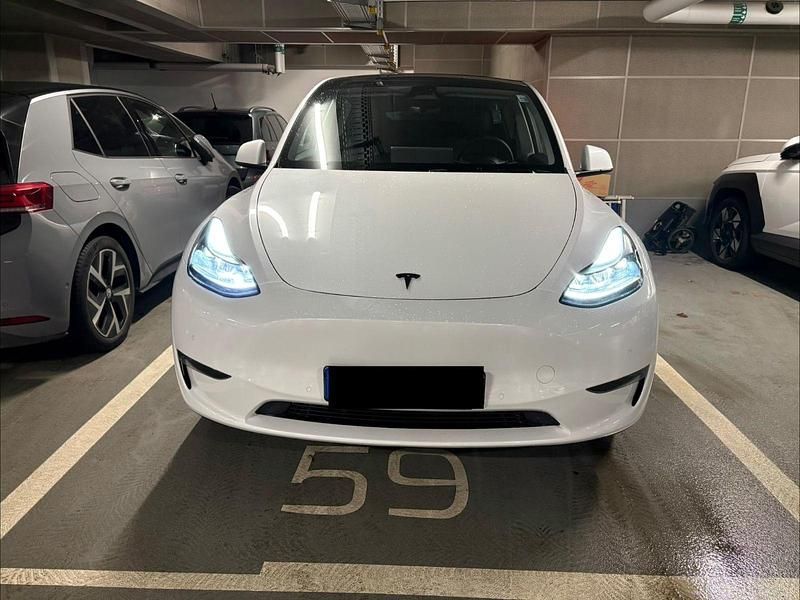 Gebraucht Tesla Model Y Long Range AWD 378 kW (514 PS) 2022 Weiß SUV