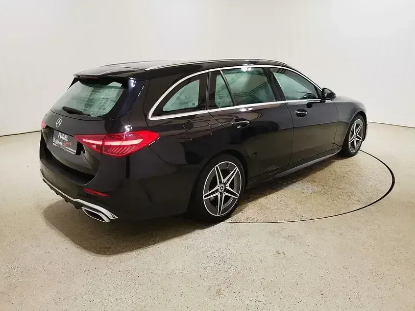 Gebraucht Mercedes C180 AMG line 170 PS (125 kW) 2022 Obsidianschwarz  metalliclack Kombi