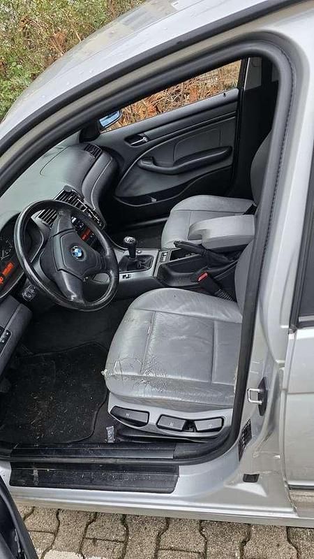 Gebraucht BMW 316 105 PS (77 kW) 1999 Limousine