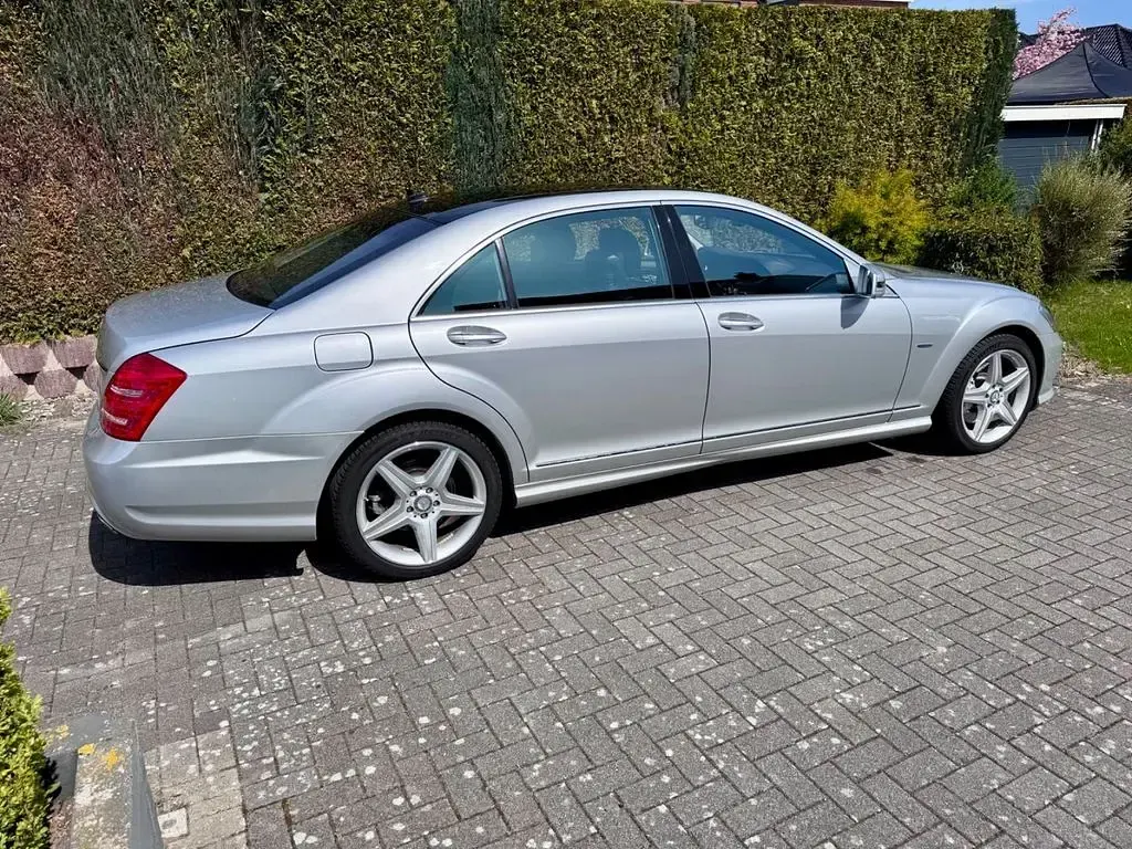 Gebraucht Mercedes S350L AMG 258 PS (189 kW) 2011 Silber Limousine