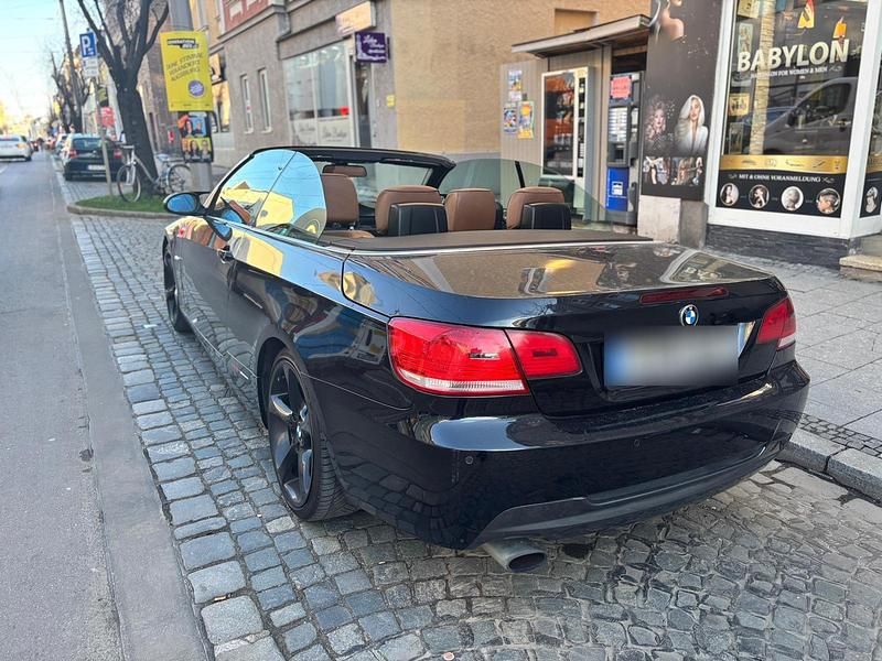 Gebraucht BMW 320 Cabriolet 177 PS (130 kW) 2007 Schwarz Cabrio