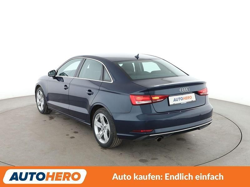 Gebraucht Audi A3 Sport 116 PS (85 kW) 2018 Blau Limousine