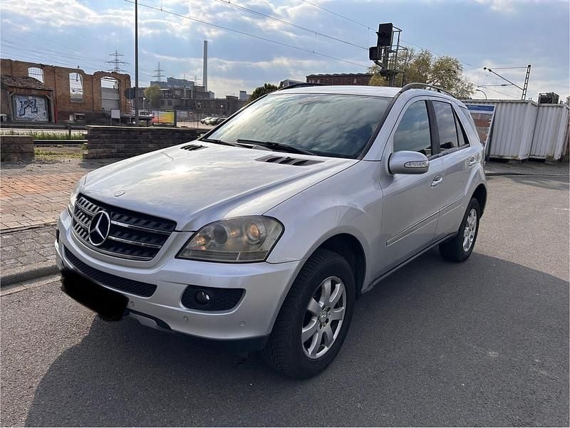 Gebraucht Mercedes ML280 190 PS (139 kW) 2007 Silber SUV