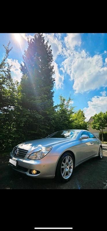 Silber Gebraucht 2005 Mercedes CLS350 Coupé | 3.999 € (Superpreis) - Bild 1/4