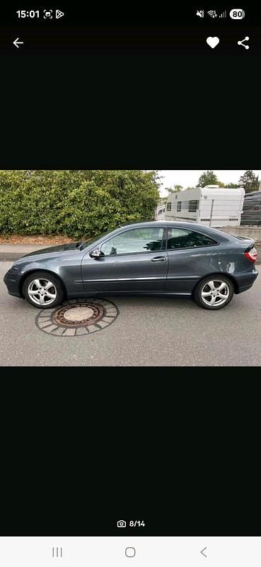 Grau Gebraucht 2007 Mercedes C180 Coupé | 3.550 € (Fairer Preis) - Bild 1/4