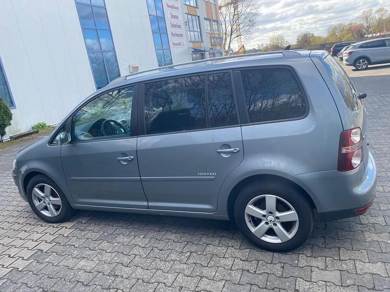 Gebraucht VW Touran 2008 Grau Van / Kleinbus
