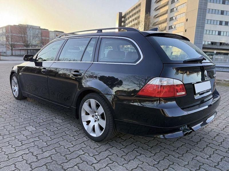 Gebraucht BMW 525 192 PS (141 kW) 2005 Schwarz Limousine