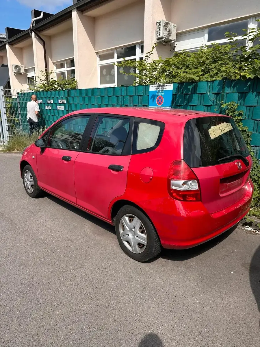 Gebraucht Honda Jazz 78 PS (57 kW) 2004 Rot Kleinwagen