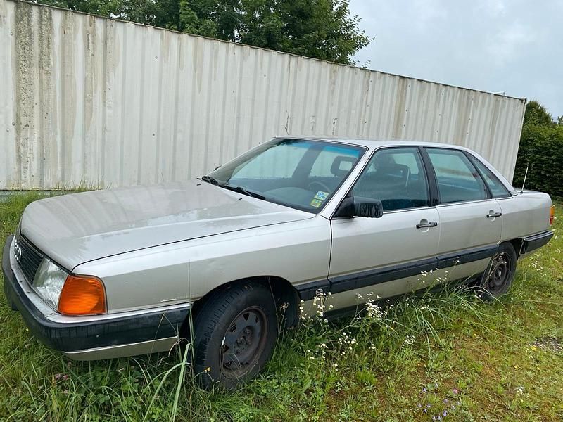 Gebraucht Audi 100 90 PS (66 kW) 1987 Grau Limousine
