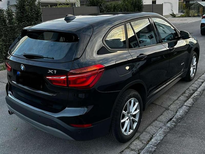 Gebraucht BMW X1 Advantage 140 PS (102 kW) 2017 Schwarz SUV