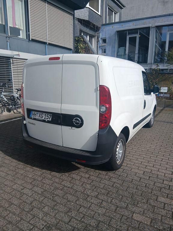 Gebraucht Opel Combo 95 PS (69 kW) 2017 Weiß Van / Kleinbus