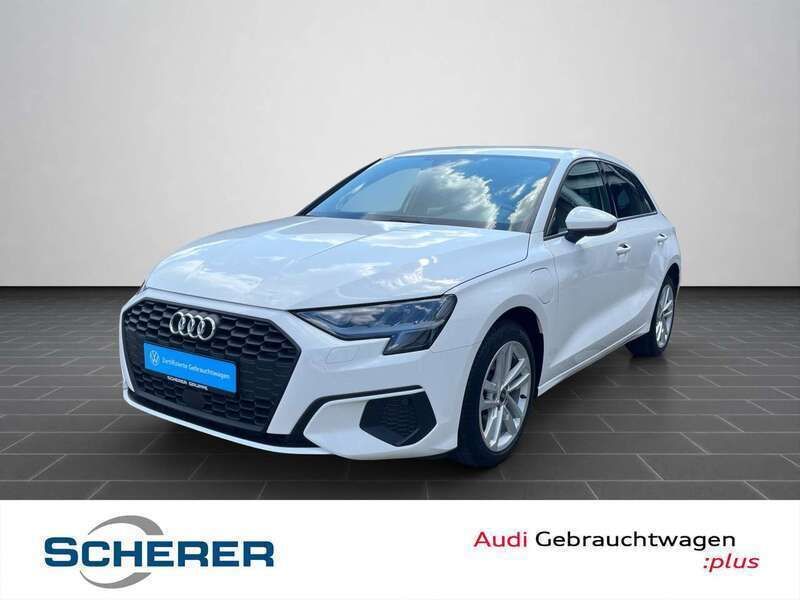 Ibisweiß Gebraucht 2022 Audi A3 e-tron Kleinwagen | 24.400 € (Fairer Preis) - Bild 1/4