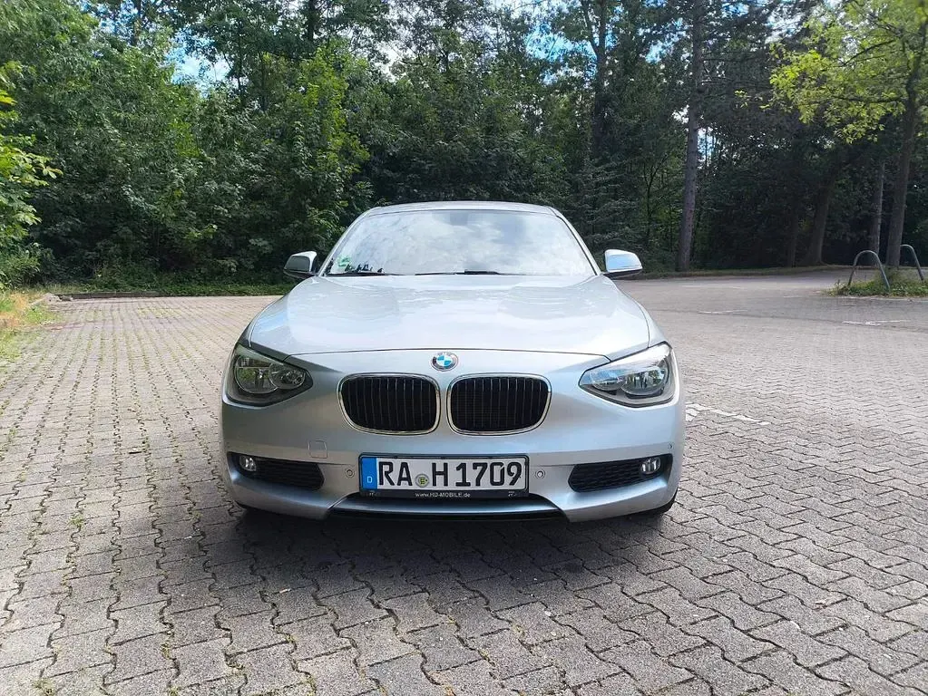 Gebraucht BMW 125 218 PS (160 kW) 2013 Silber Kleinwagen