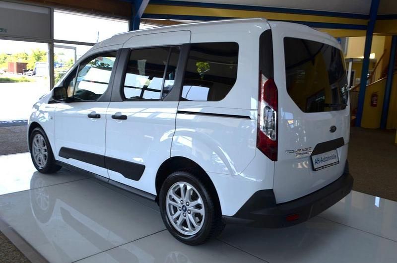 Gebraucht Ford Tourneo Connect Trend 101 PS (74 kW) 2020 Weiß Van / Kleinbus