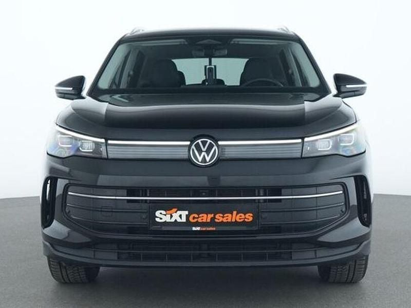 Gebraucht VW Tiguan Goal 150 PS (110 kW) 2025 Schwarz SUV