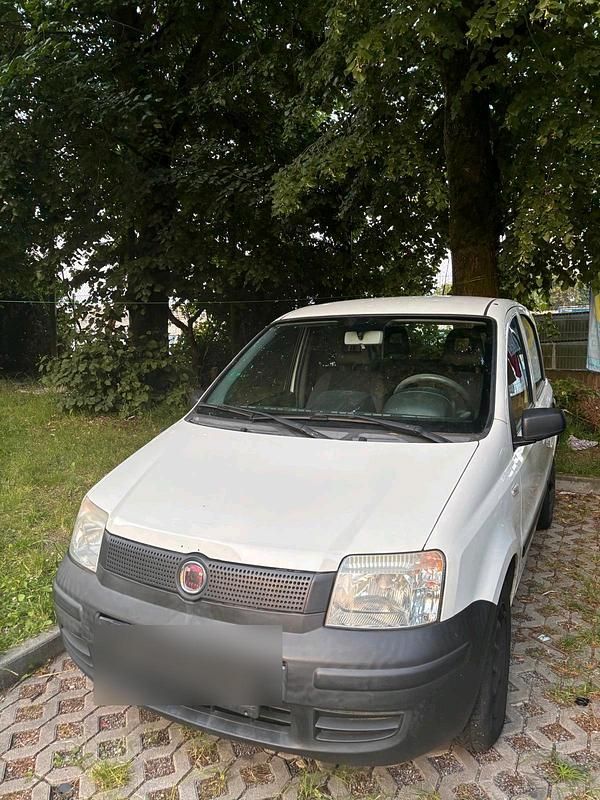 Weiß Gebraucht 2009 Fiat Panda Kleinwagen | 1.500 € (Fairer Preis) - Bild 1/4