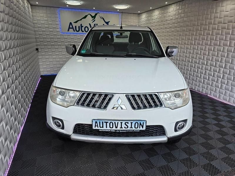 Gebraucht Mitsubishi L200 Invite 136 PS (100 kW) 2012 Pickup