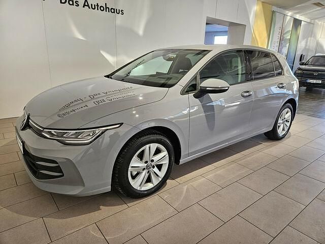 Second-hand VW Golf VIII Life 150 CP (110 kW) 2024 Gri Berlinǎ
