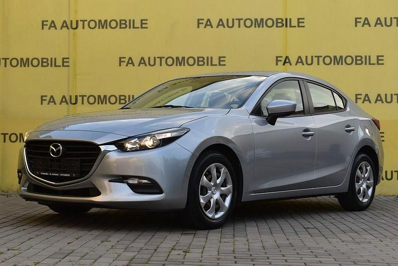 Silber Gebraucht 2017 Mazda 3 Exclusive-Line Limousine | 13.000 € (Guter Preis) - Bild 1/4