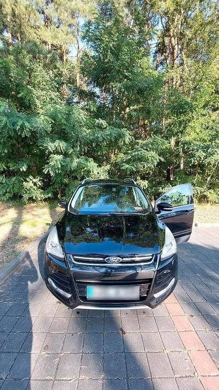 Gebraucht Ford Kuga Titanium 150 PS (110 kW) 2014 Schwarz SUV