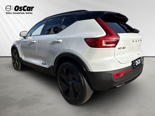 Neu Volvo XC40 Plus 163 PS (119 kW) 2025 Weiß SUV