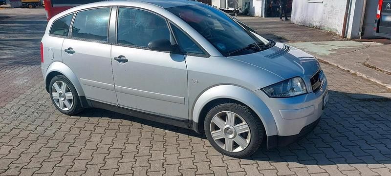 Gebraucht Audi A2 75 PS (55 kW) 2001 Silber Kleinwagen