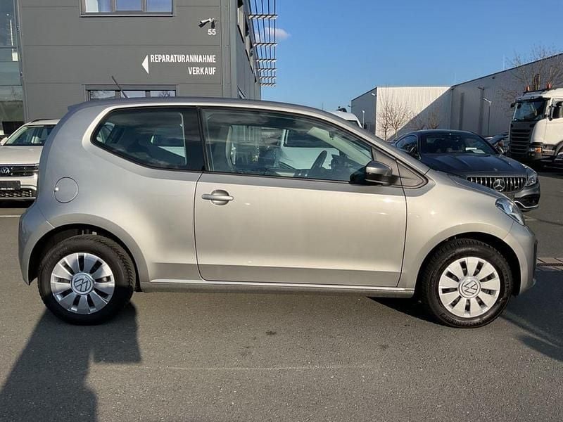 Gebraucht VW up! 65 PS (47 kW) 2021 Silber Kleinwagen