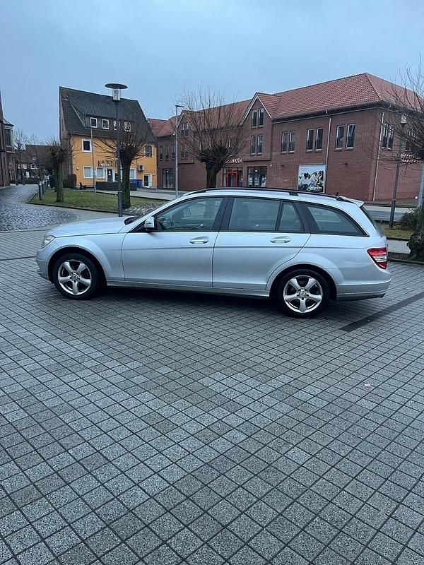 Gebraucht Mercedes C200 136 PS (100 kW) 2008 Silber Kombi