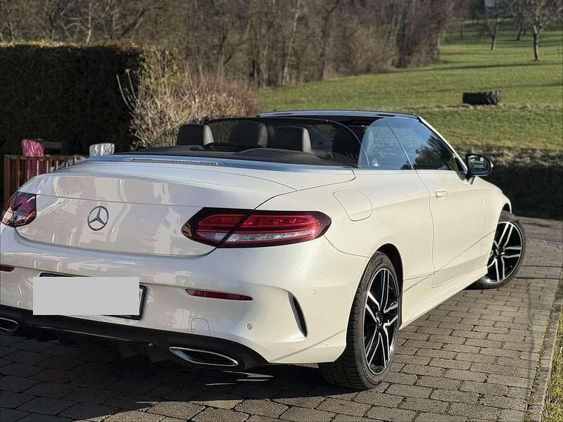 Gebraucht Mercedes C300 245 PS (180 kW) 2020 Weiß Cabrio