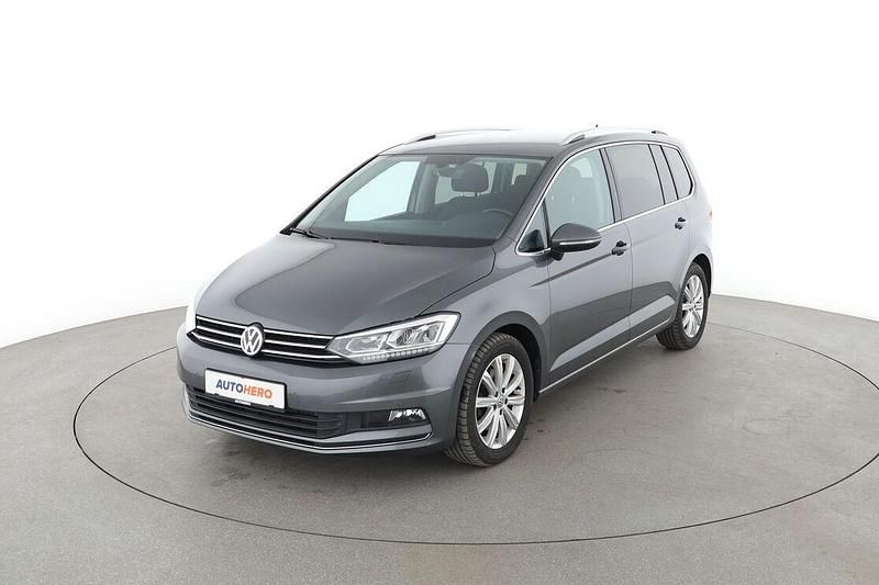Grau Gebraucht 2017 VW Touran Highline Van / Kleinbus | 20.750 € - Bild 1/3