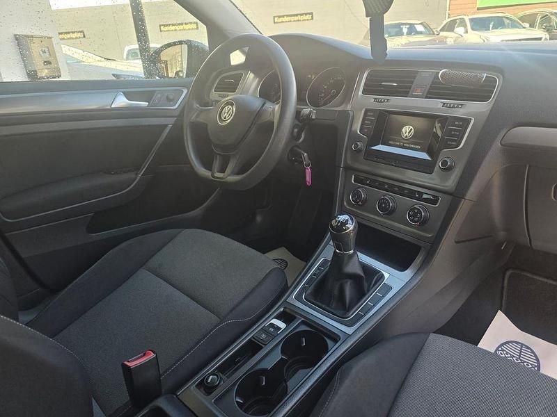 Gebraucht VW Golf VII Trendline 86 PS (63 kW) 2016 Grau Kombi