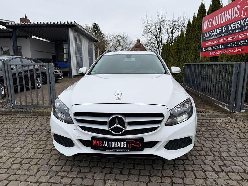 Second-hand Mercedes C200 136 CP (100 kW) 2014 Alb Break