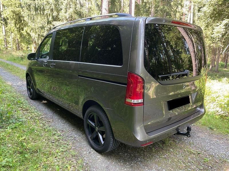 Gebraucht Mercedes V250 Avantgarde 190 PS (139 kW) 2017 Grau Van / Kleinbus