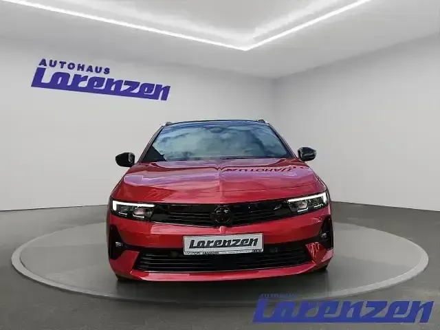 Usata Opel Astra Ultimate 181 CV (133 kW) 2023 Rosso Utilitaria