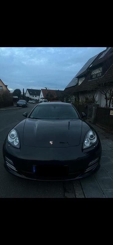 Andere farben Gebraucht 2013 Porsche Panamera 4 Limousine | 29.300 € - Bild 1/4