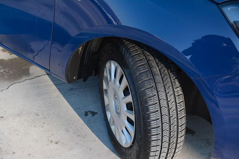 Gebraucht Opel Corsa Selection 69 PS (50 kW) 2017 Blau Kleinwagen