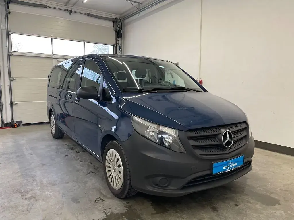 Gebraucht Mercedes Vito 136 PS (100 kW) 2023 Stahlblau Van