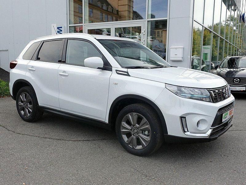 Weiß Gebraucht 2022 Suzuki Vitara Comfort SUV | 21.990 € (Fairer Preis) - Bild 1/4