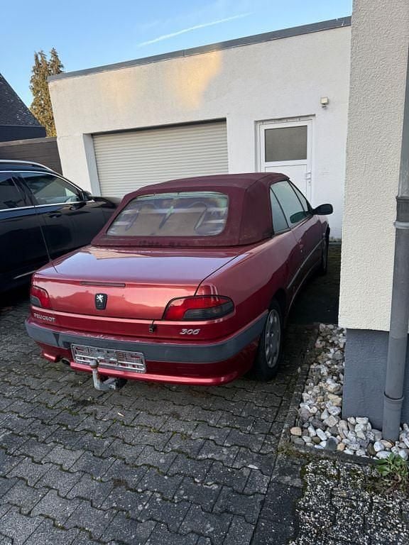 Gebraucht Peugeot 306 Cabriolet 88 PS (64 kW) 2000 Rot Cabrio